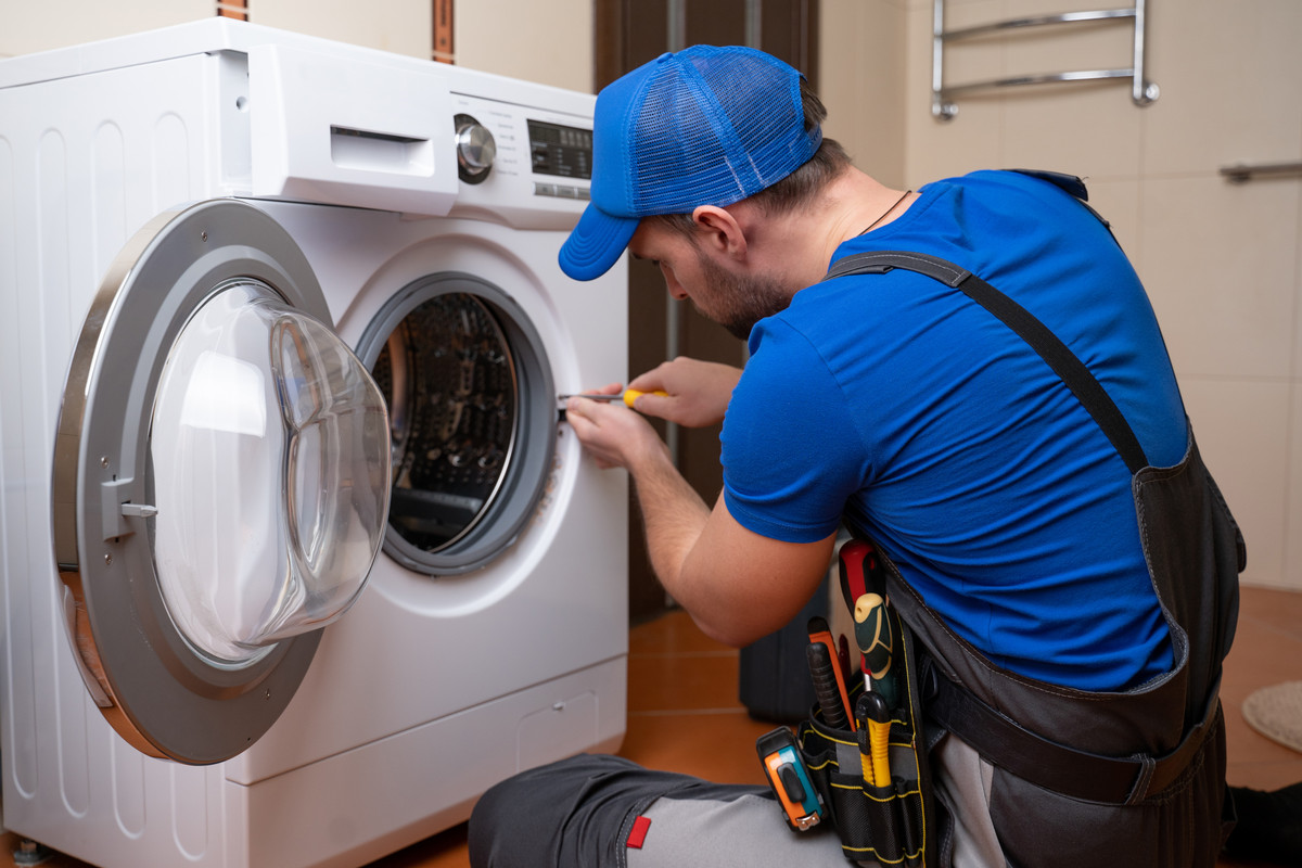 How To Avoid Washer And Dryer Repair Costs